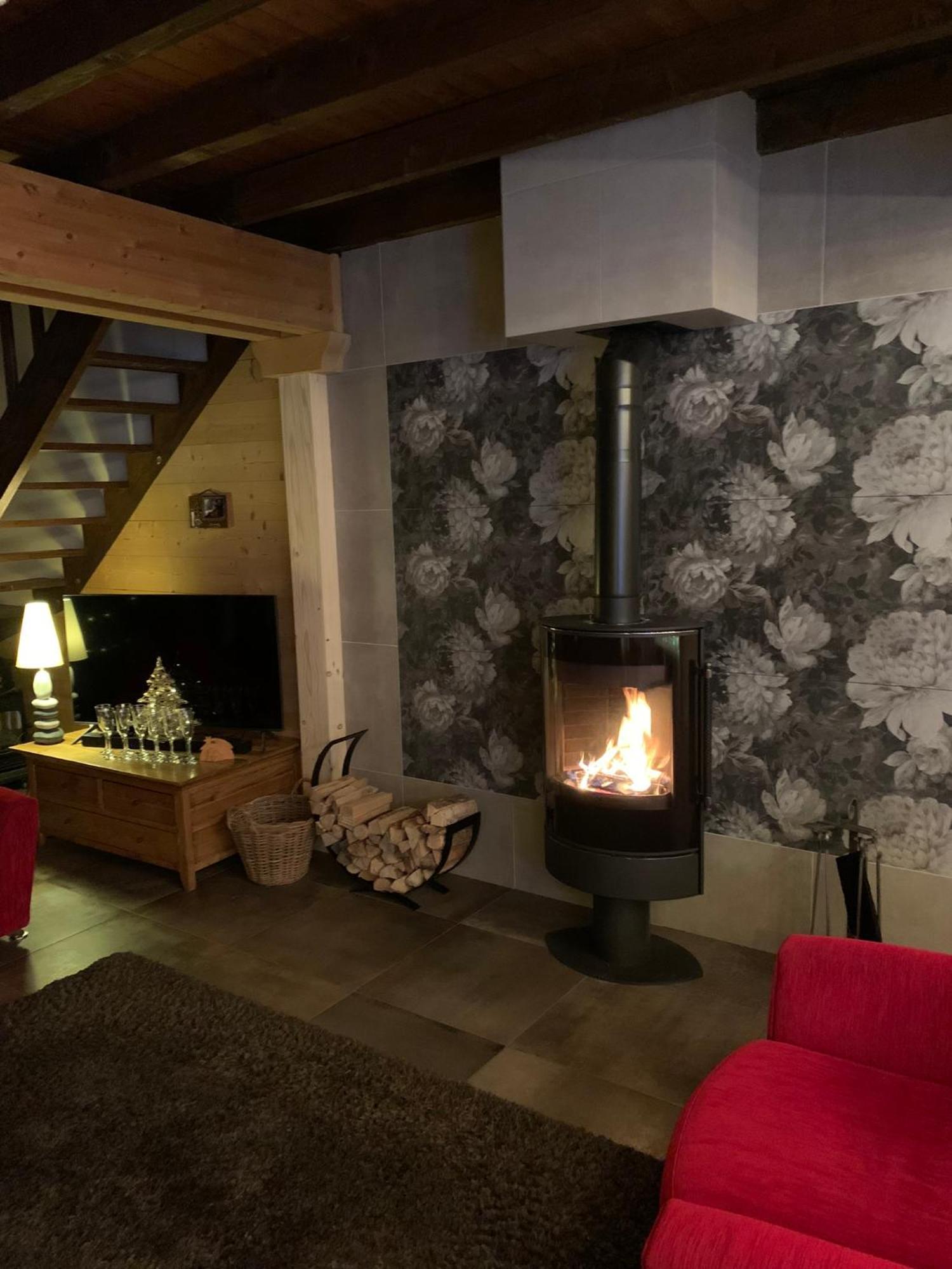 Spacious Ski Chalet In Traditional French Village, Sleeps 8, Four Star With Fibre Broadband Abondance Zewnętrze zdjęcie